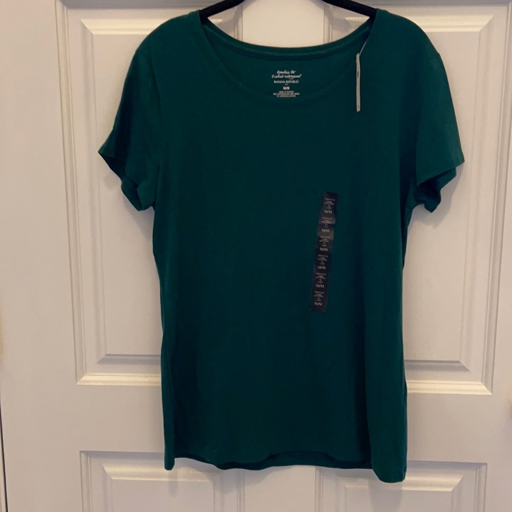 NWT Banana Republic shirt, Size M